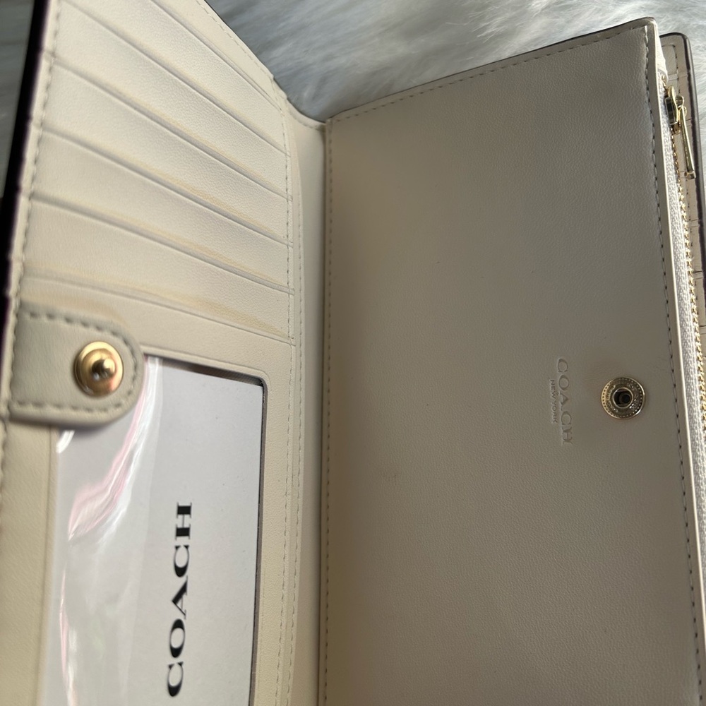 Coach Slim Wallet Chalk White Signature Canvas Leather C4452 Excellent - Picture 2 of 4